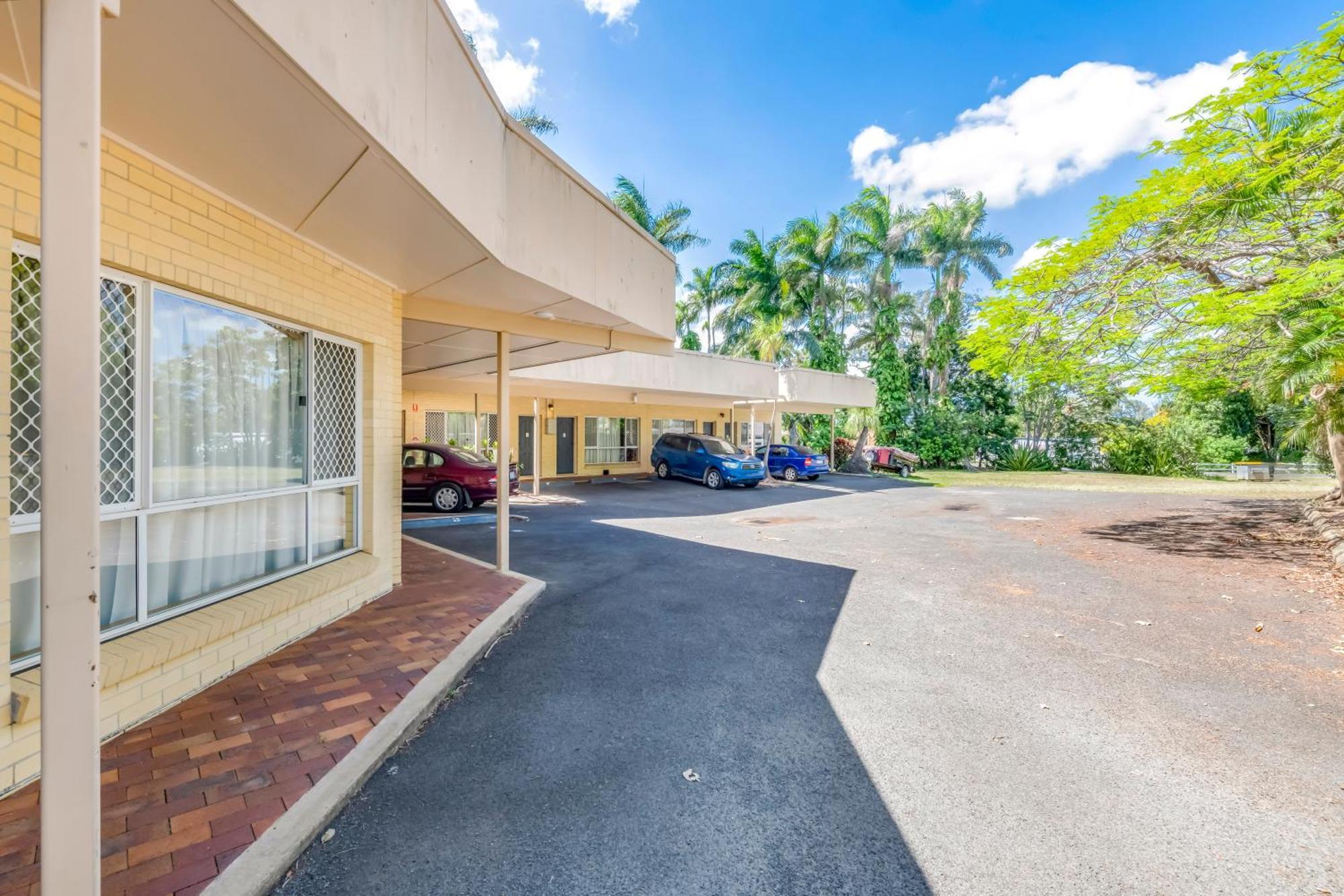 Bundaberg International Motor Inn מראה חיצוני תמונה