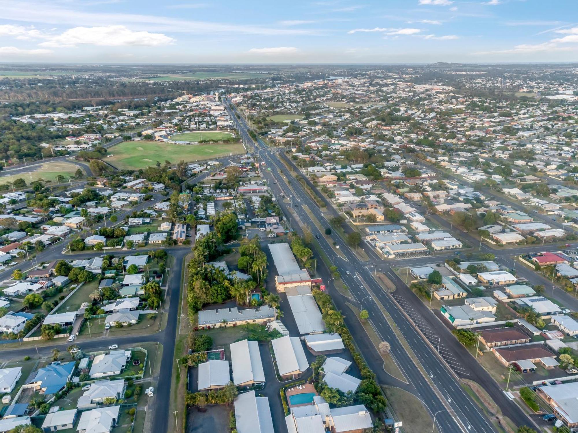Bundaberg International Motor Inn מראה חיצוני תמונה