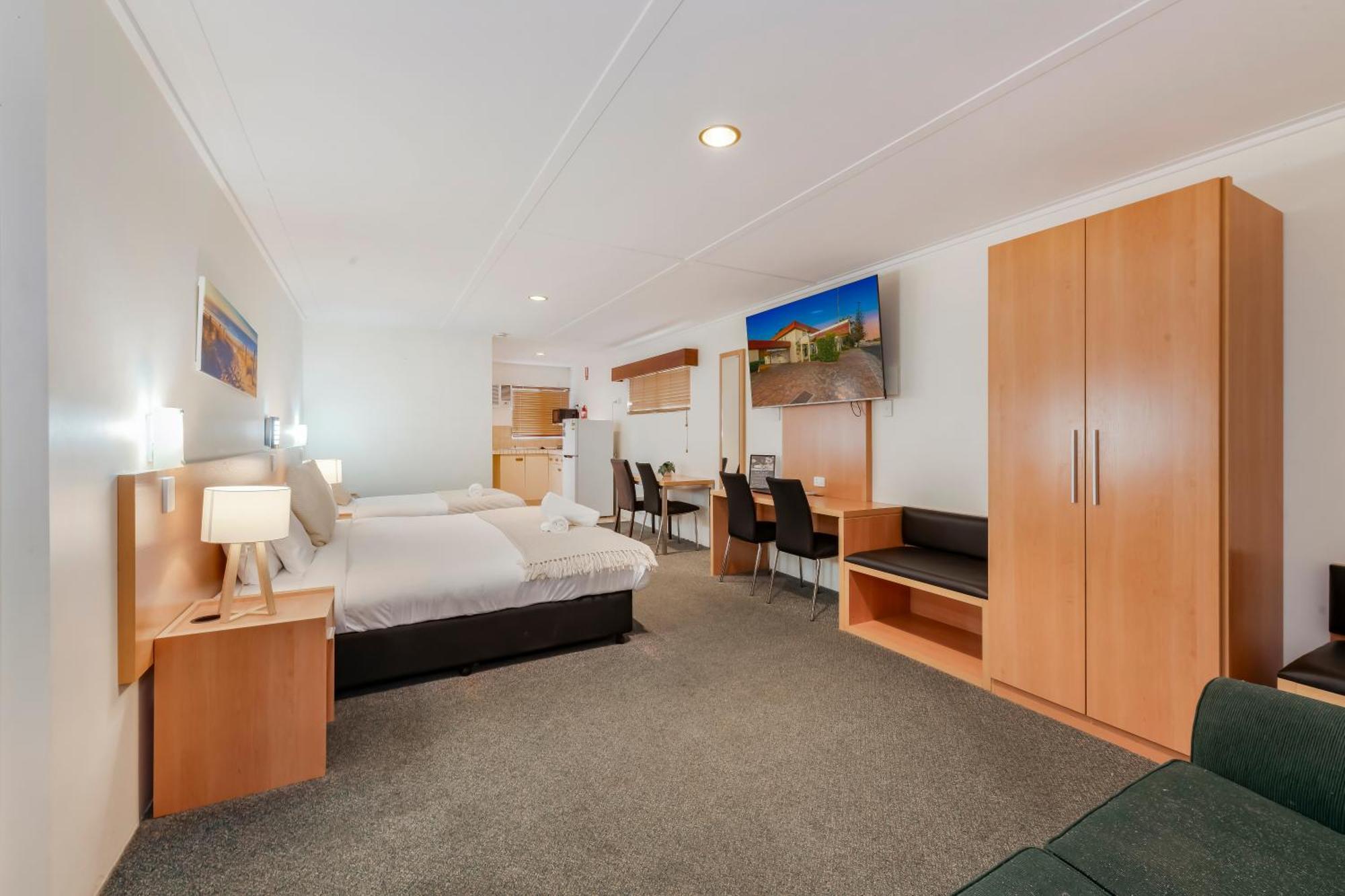 Bundaberg International Motor Inn מראה חיצוני תמונה