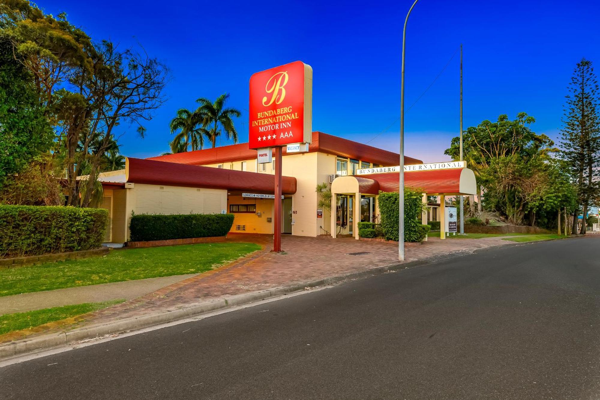 Bundaberg International Motor Inn מראה חיצוני תמונה