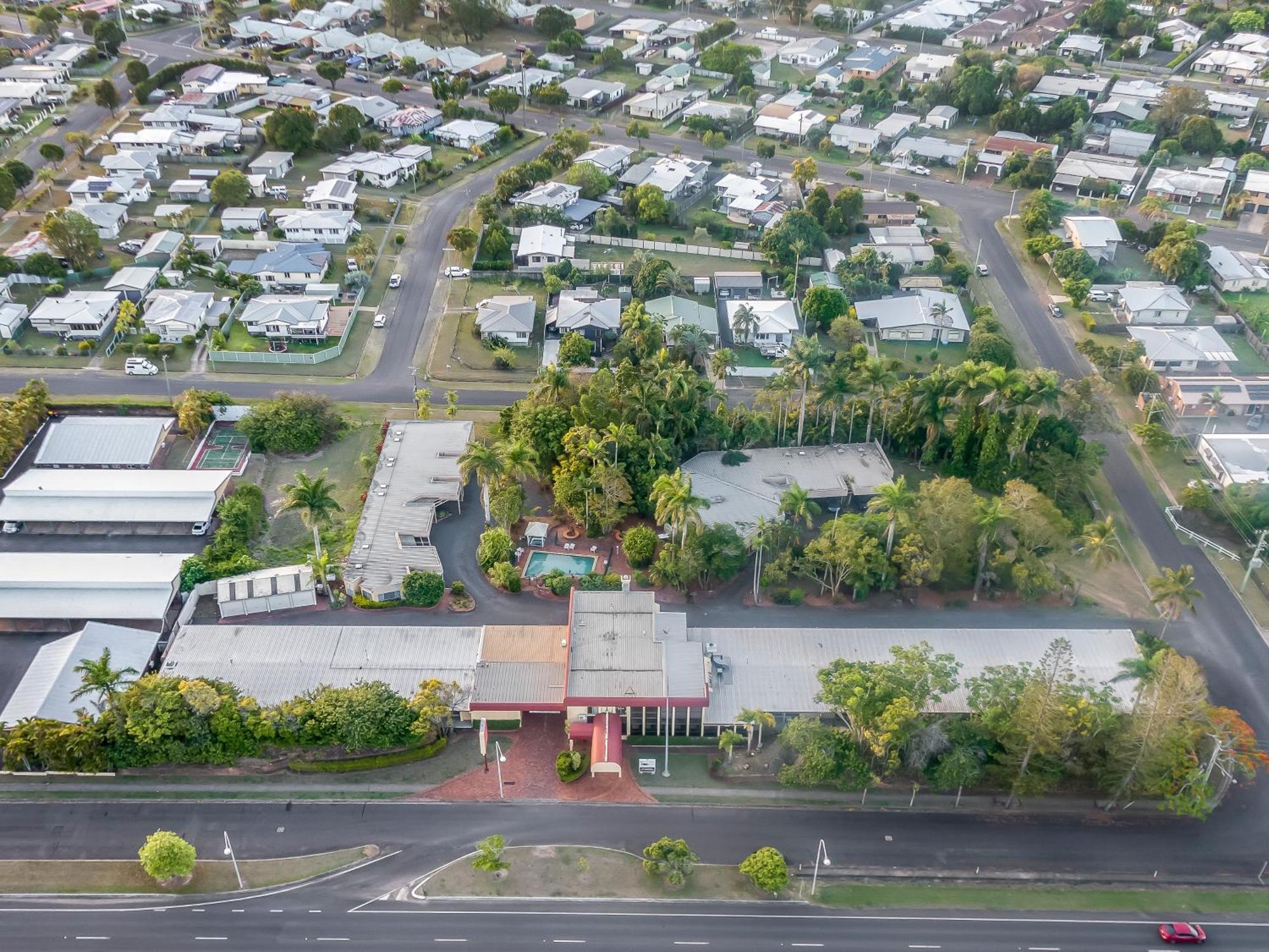 Bundaberg International Motor Inn מראה חיצוני תמונה
